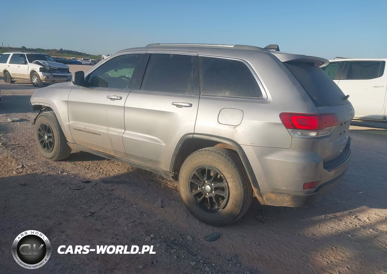 2020 Jeep Grand Cherokee Laredo E 4X2 VIN:1C4RJEAG3LC278357 - 3