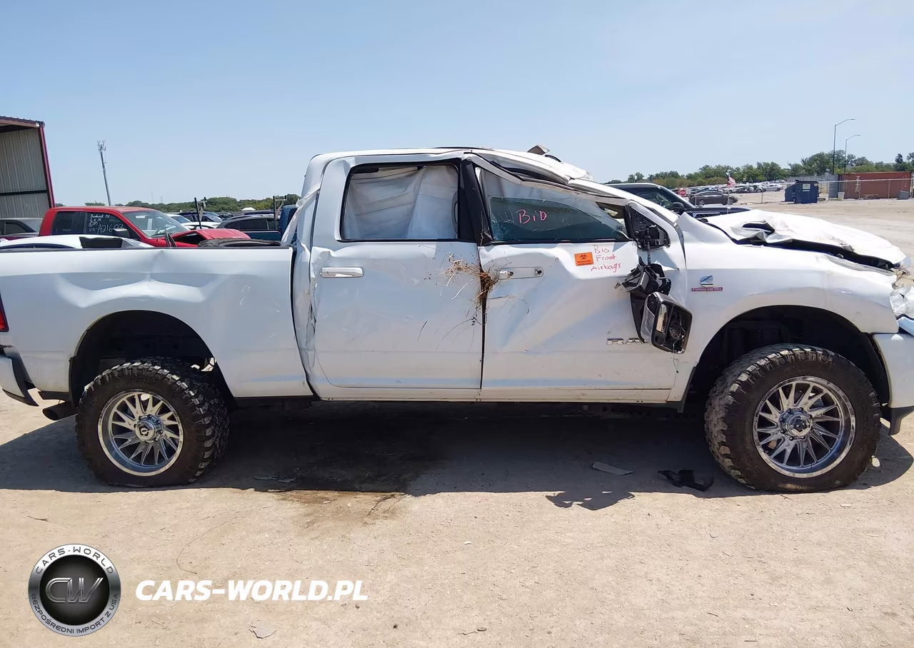 2023 Ram 2500 Laramie 4X4 6'4 Box VIN:3C6UR5FL7PG588532 - 12
