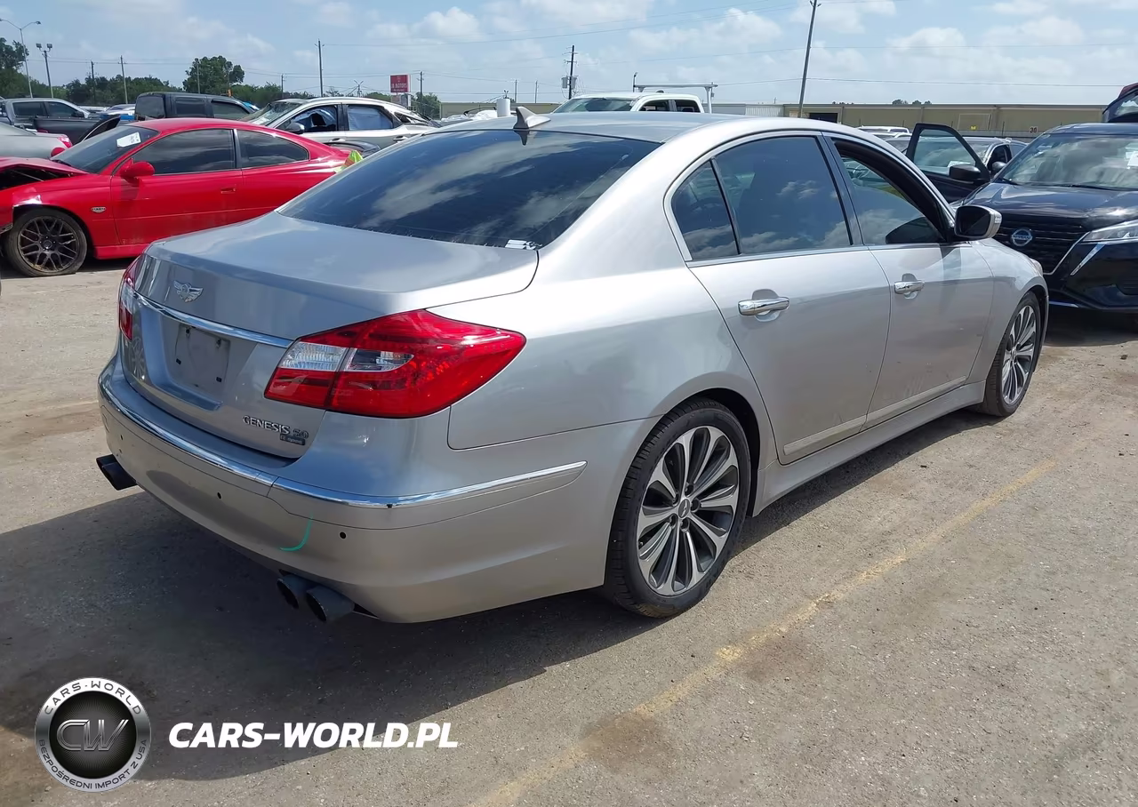2012 Hyundai Genesis 5.0 R-Spec VIN:KMHGC4DH8CU184173 - 4
