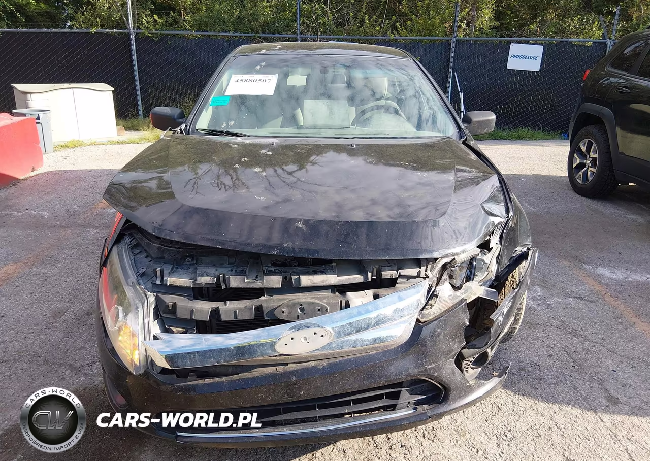 2012 Ford Fusion S VIN:3FAHP0GA8CR246950 - 13