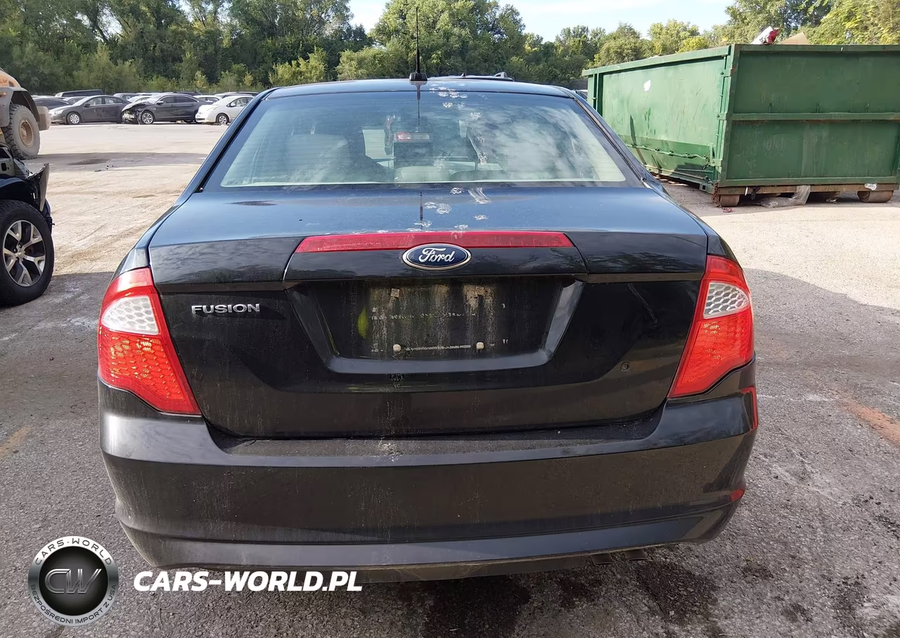 2012 Ford Fusion S VIN:3FAHP0GA8CR246950 - 17
