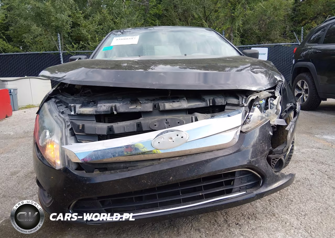 2012 Ford Fusion S VIN:3FAHP0GA8CR246950 - 6