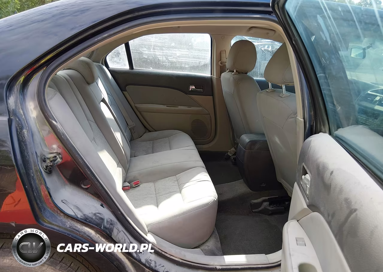 2012 Ford Fusion S VIN:3FAHP0GA8CR246950 - 8