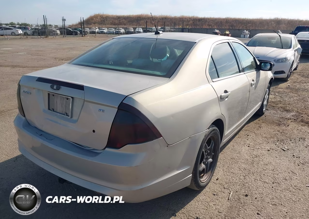 2010 Ford Fusion Se VIN:3FAHP0HA9AR141779 - 4