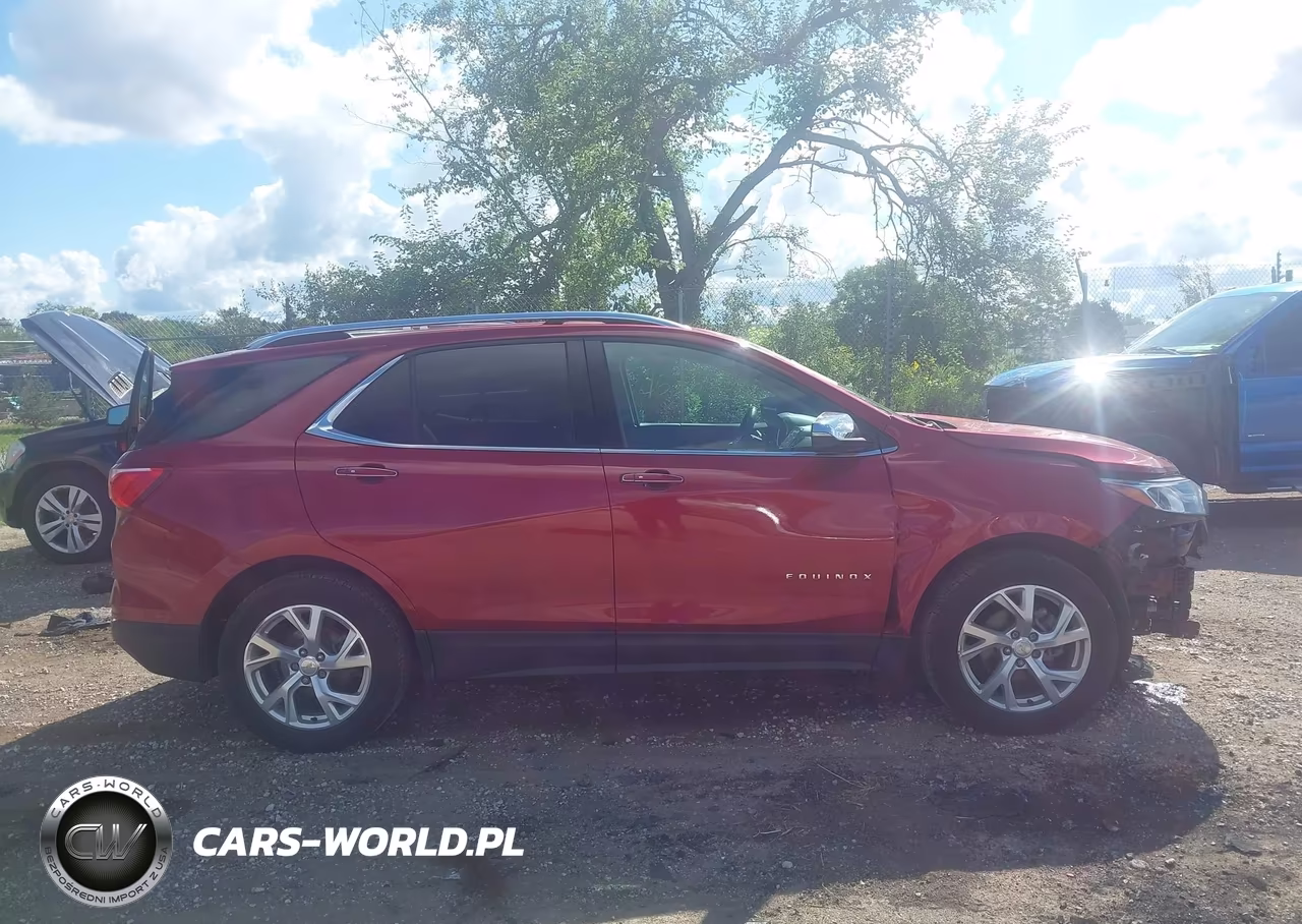 2018 Chevrolet Equinox Premier VIN:2GNAXVEV2J6315397 - 13