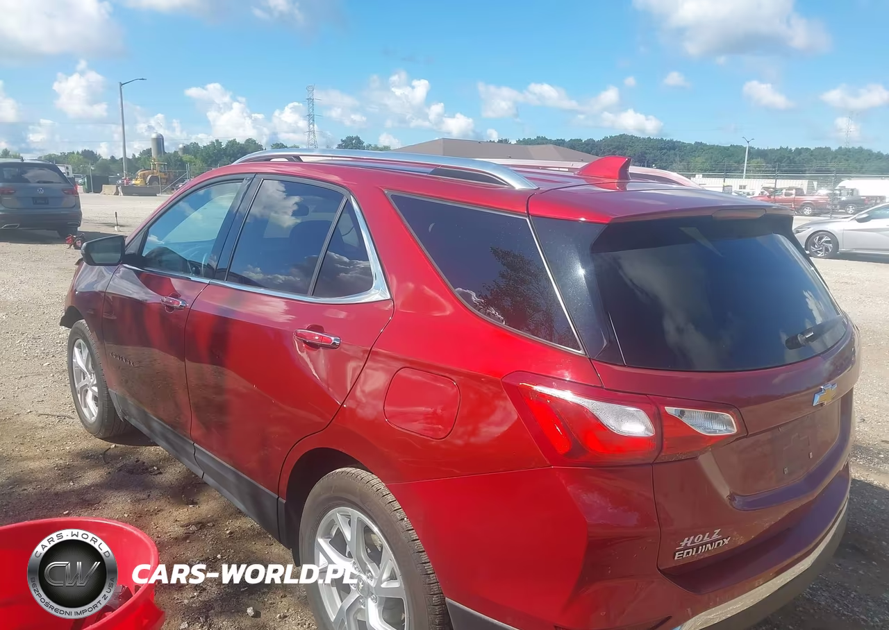 2018 Chevrolet Equinox Premier VIN:2GNAXVEV2J6315397 - 3