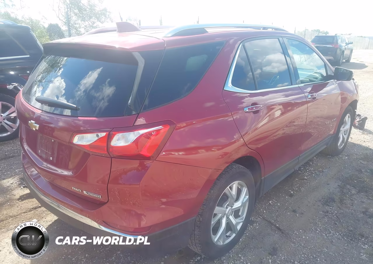 2018 Chevrolet Equinox Premier VIN:2GNAXVEV2J6315397 - 4