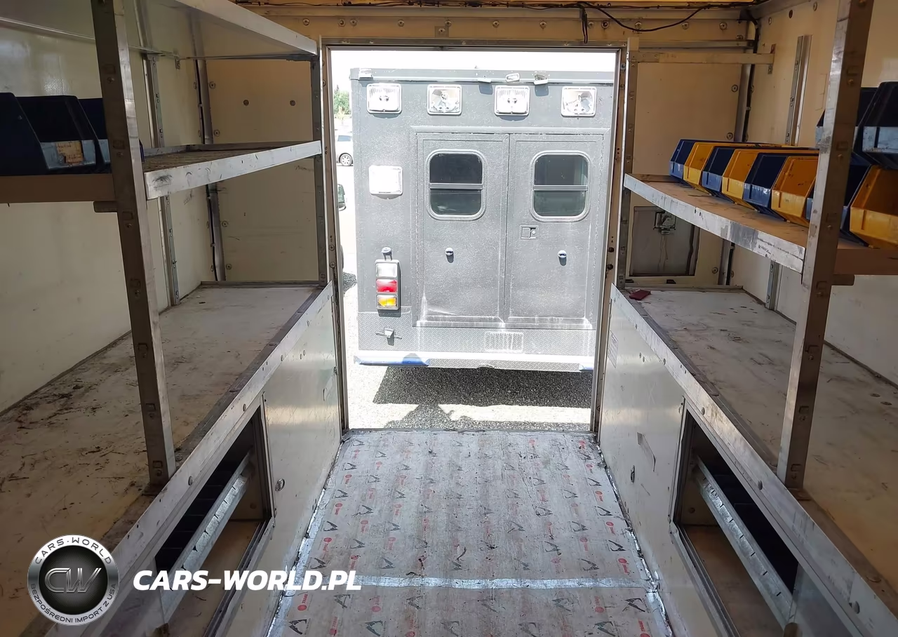 2007 Ford E-350 Cutaway VIN:1FDWE35L27DA32060 - 14