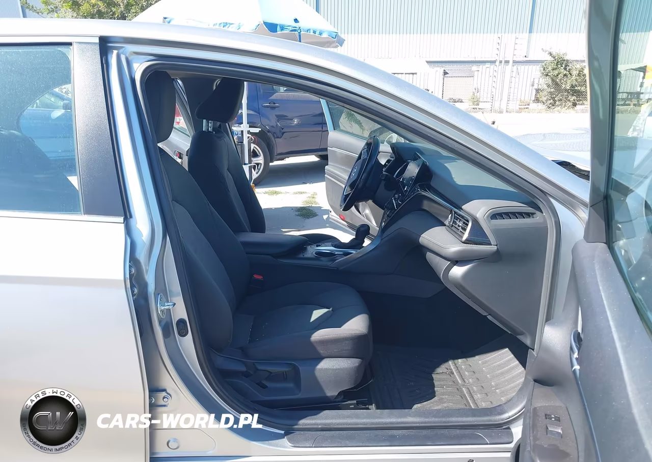 2024 Toyota Camry Hybrid Le VIN:4T1C31AK8RU626486 - 5