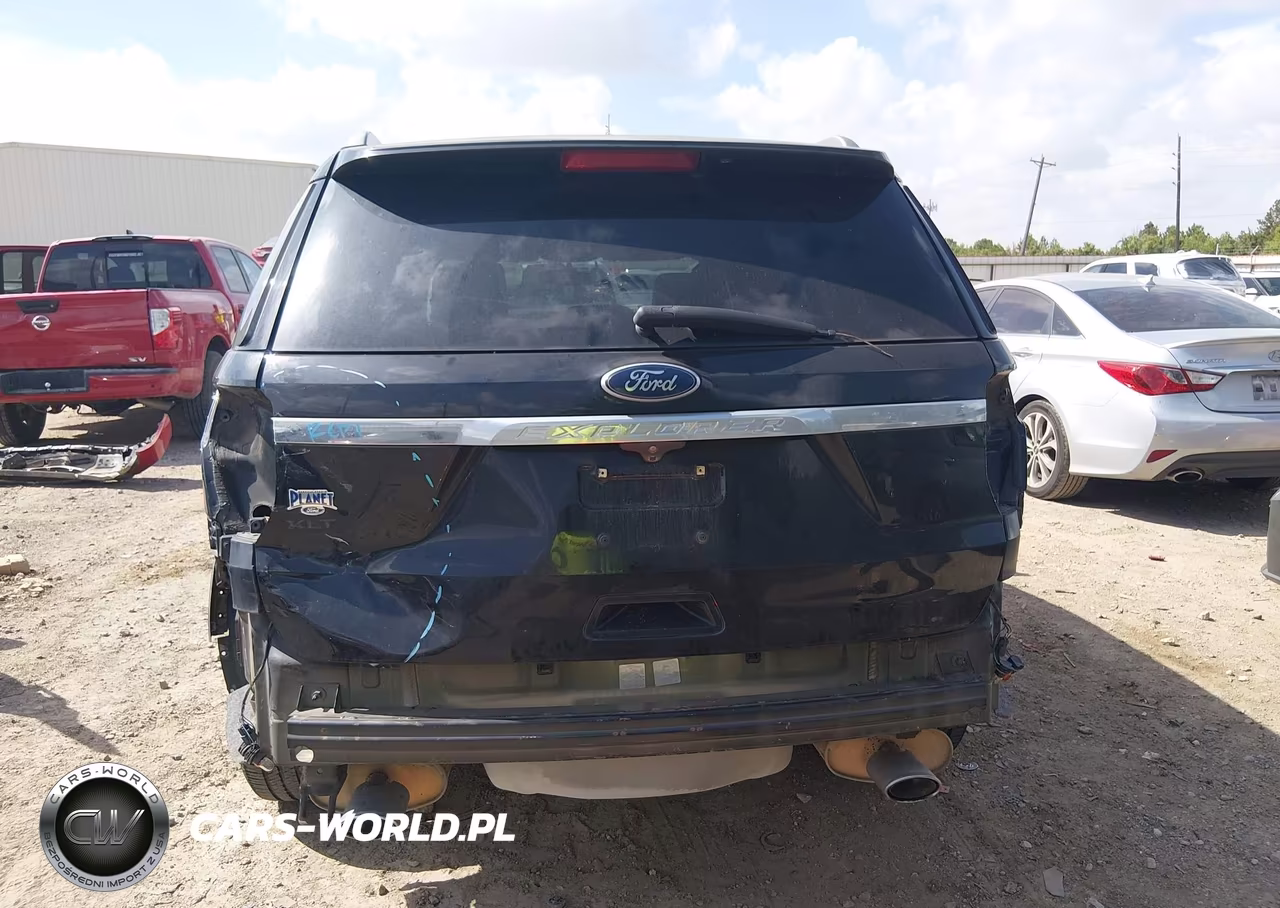 2018 Ford Explorer Xlt VIN:1FM5K7D82JGB29905 - 17