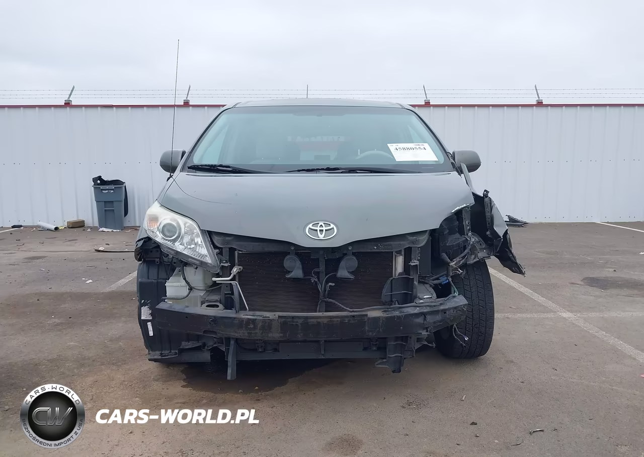 2013 Toyota Sienna Le V6 8 Passenger VIN:5TDKK3DC3DS379295 - 12