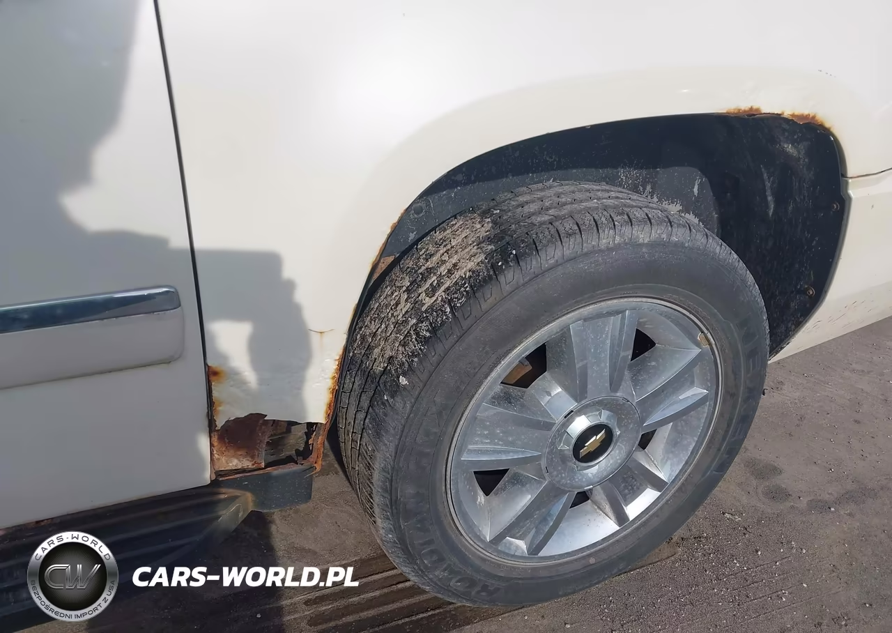 2010 Chevrolet Suburban 1500 Ltz VIN:1GNUKKE34AR185880 - 6
