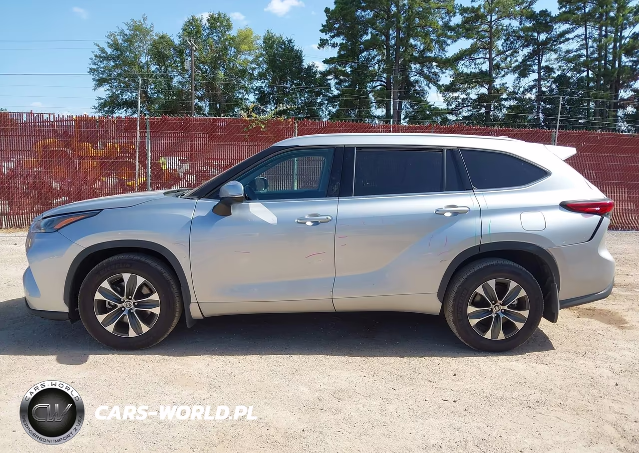 2022 Toyota Highlander Xle VIN:5TDGZRAH2NS121565 - 15