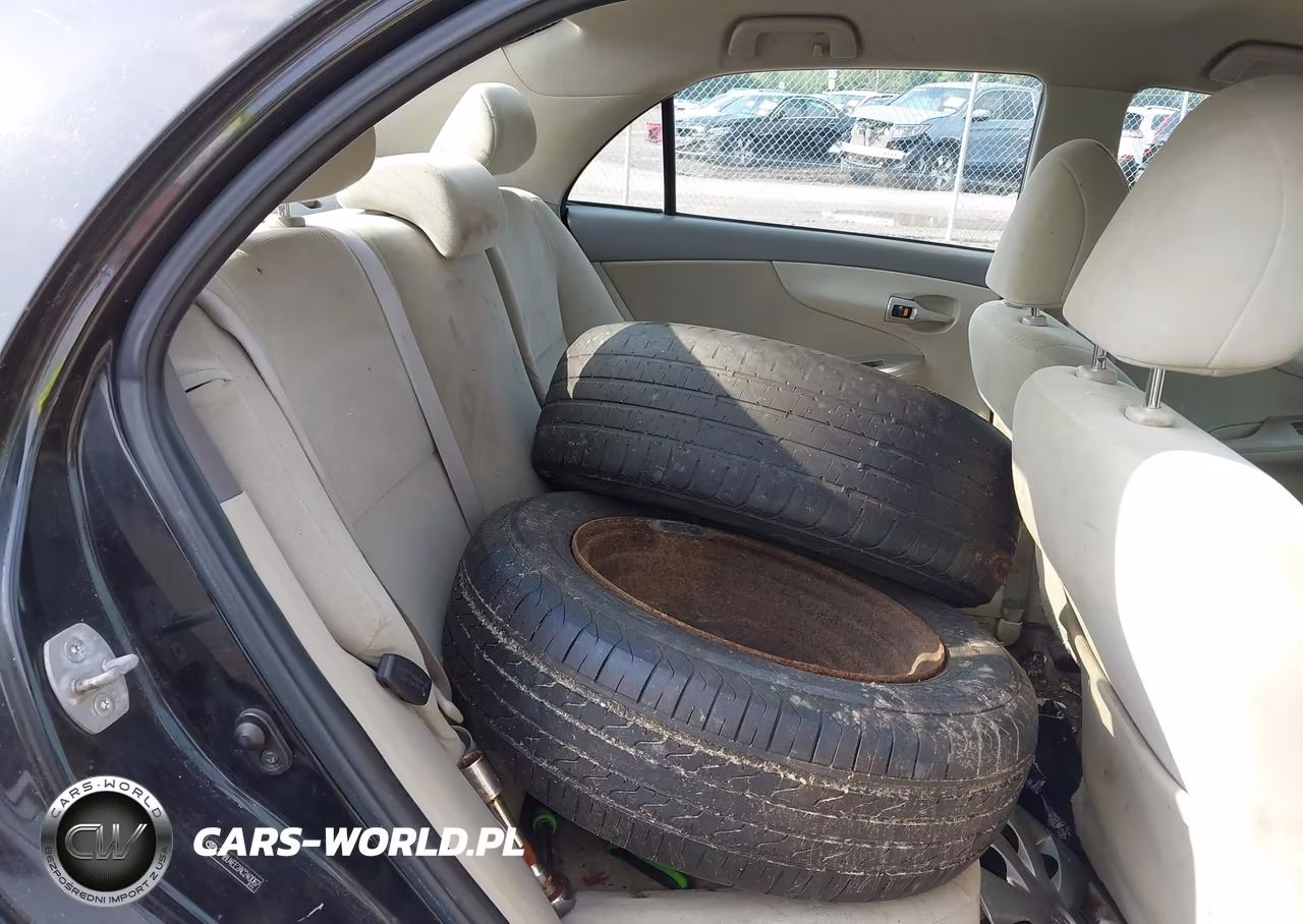2010 Toyota Corolla Le VIN:2T1BU4EE2AC240067 - 8