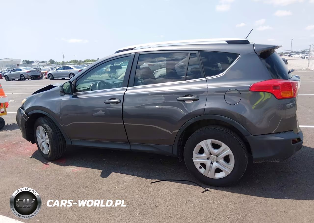 2015 Toyota Rav4 Le VIN:JTMZFREV8FJ050758 - 14