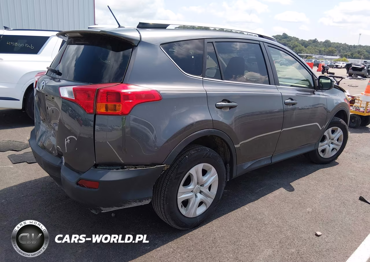 2015 Toyota Rav4 Le VIN:JTMZFREV8FJ050758 - 4
