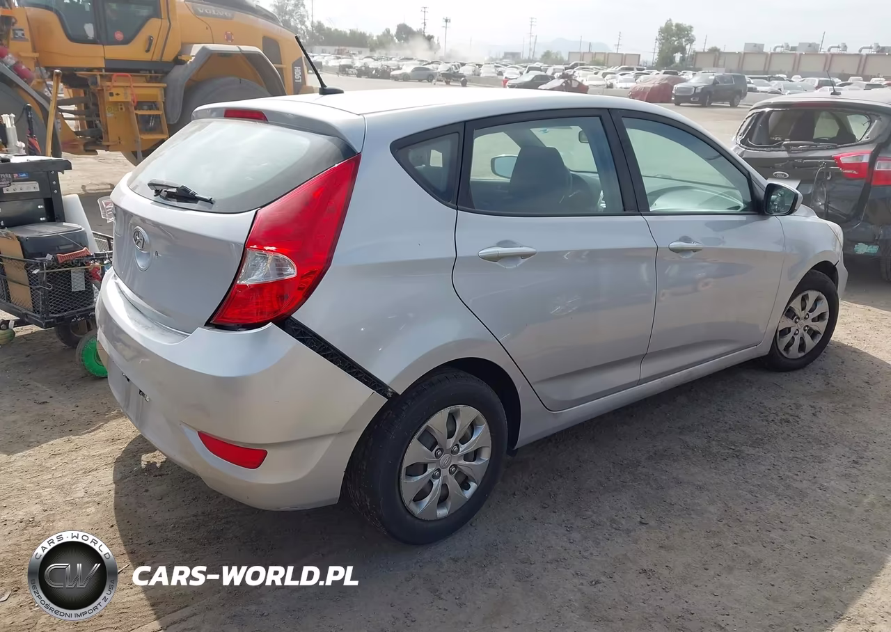 2017 Hyundai Accent Se VIN:KMHCT5AE3HU342361 - 4