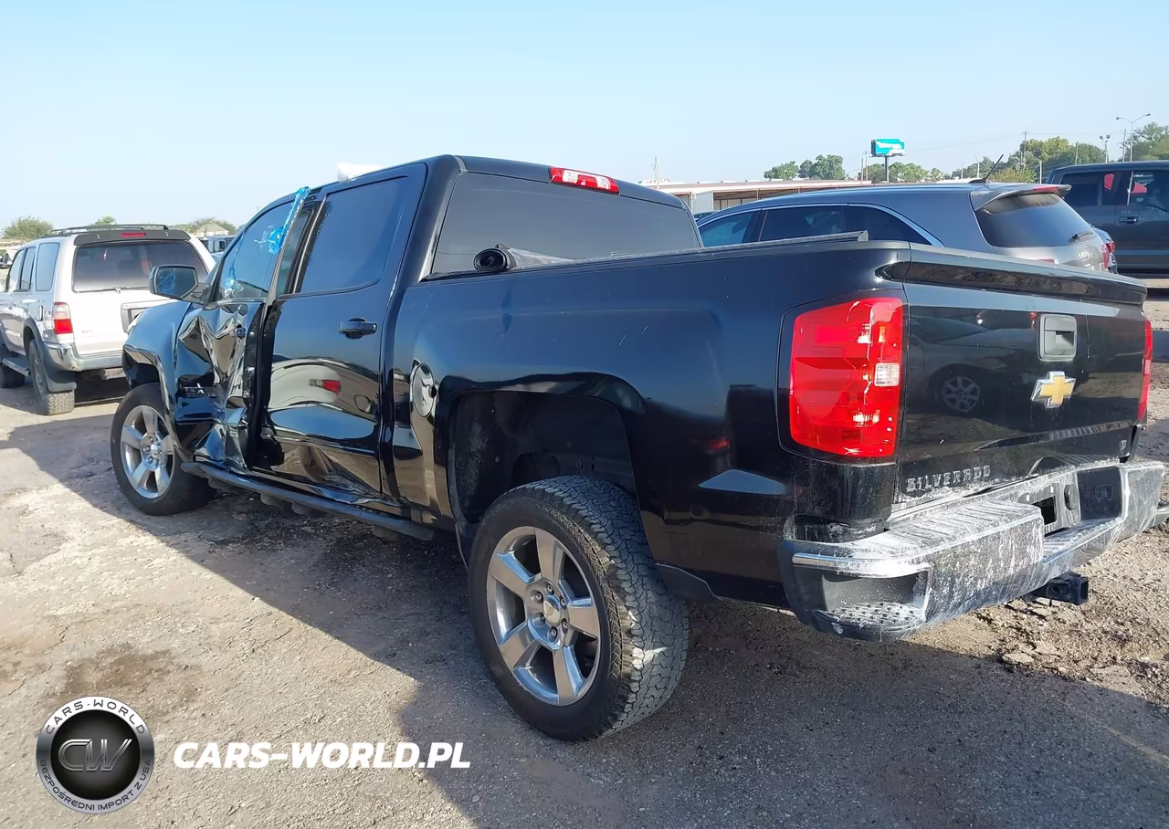 2018 Chevrolet Silverado 1500 1Lt VIN:3GCPCREC9JG176975 - 3