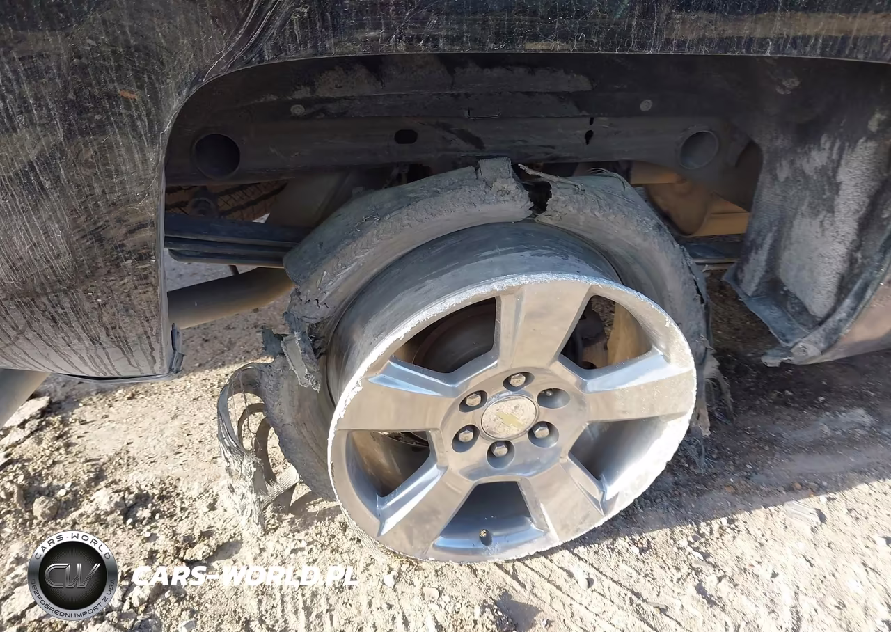 2018 Chevrolet Silverado 1500 1Lt VIN:3GCPCREC9JG176975 - 6