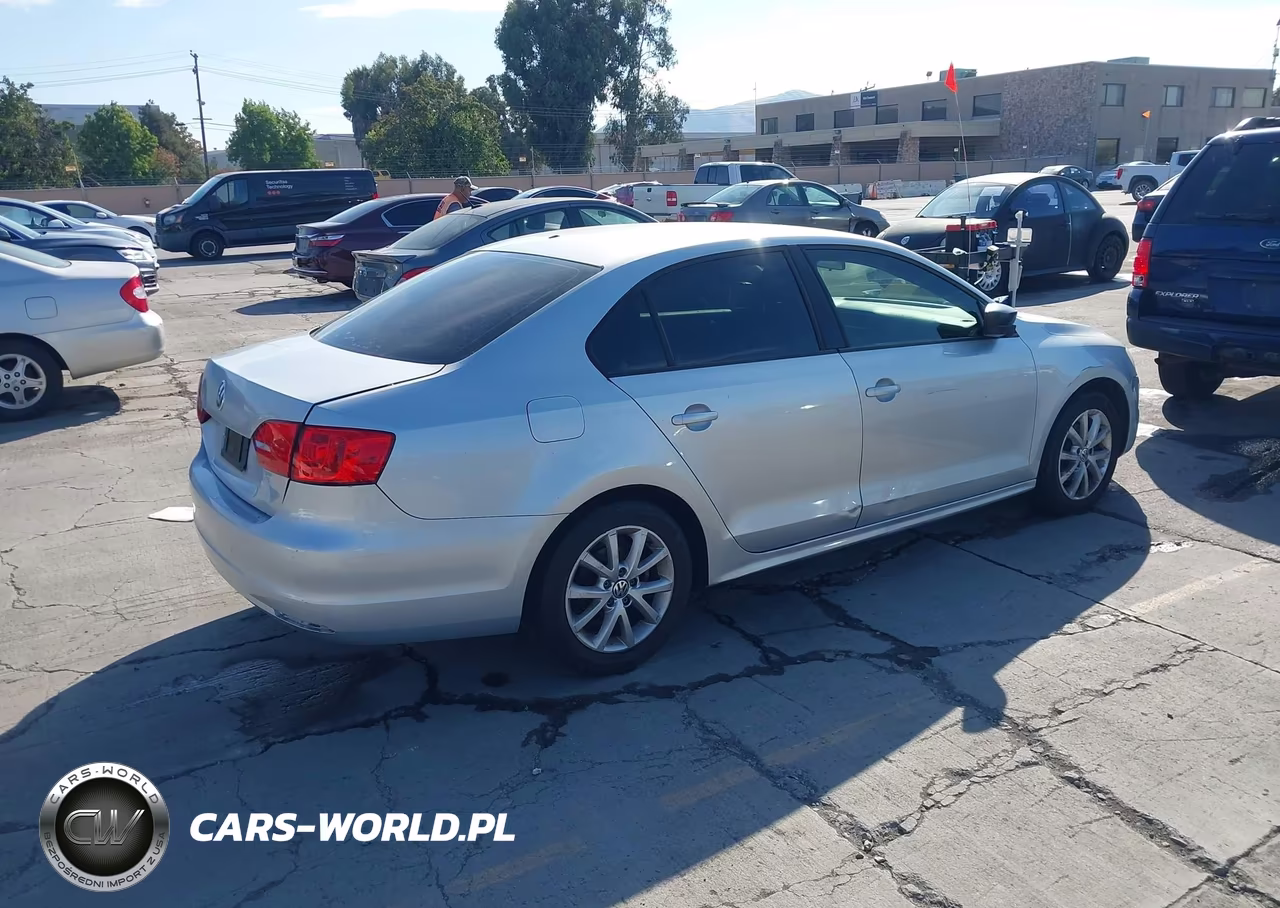2014 Volkswagen Jetta 2.0L S VIN:3VW2K7AJ7EM233796 - 4