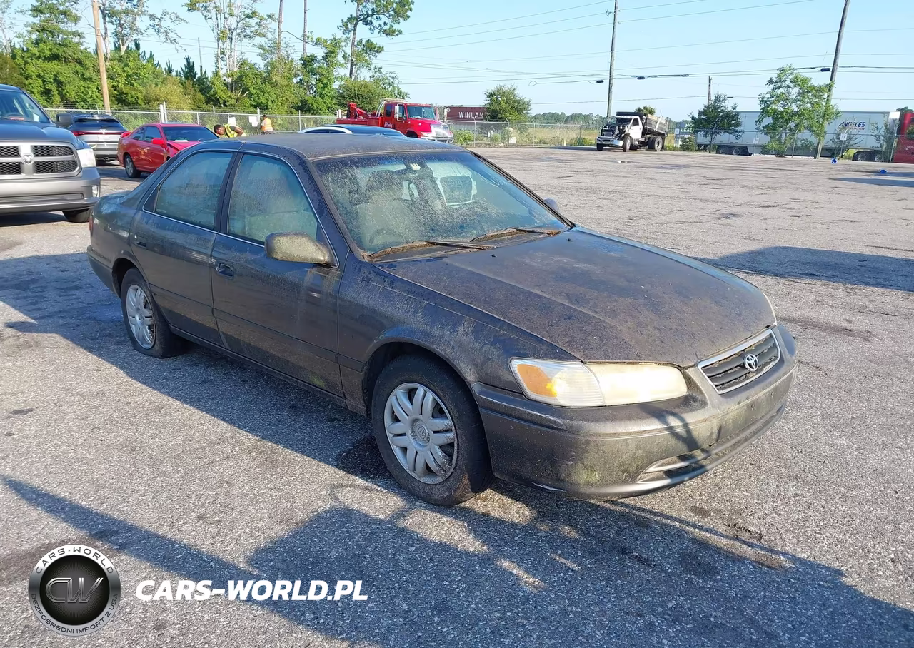 2001 Toyota Camry Le – zdjęcie 1 z 11