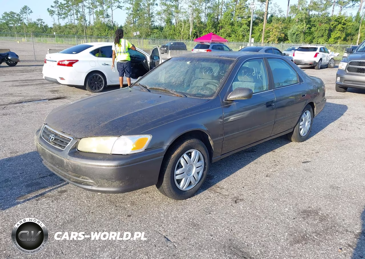 2001 Toyota Camry Le VIN:4T1BG22K21U820973 - 2