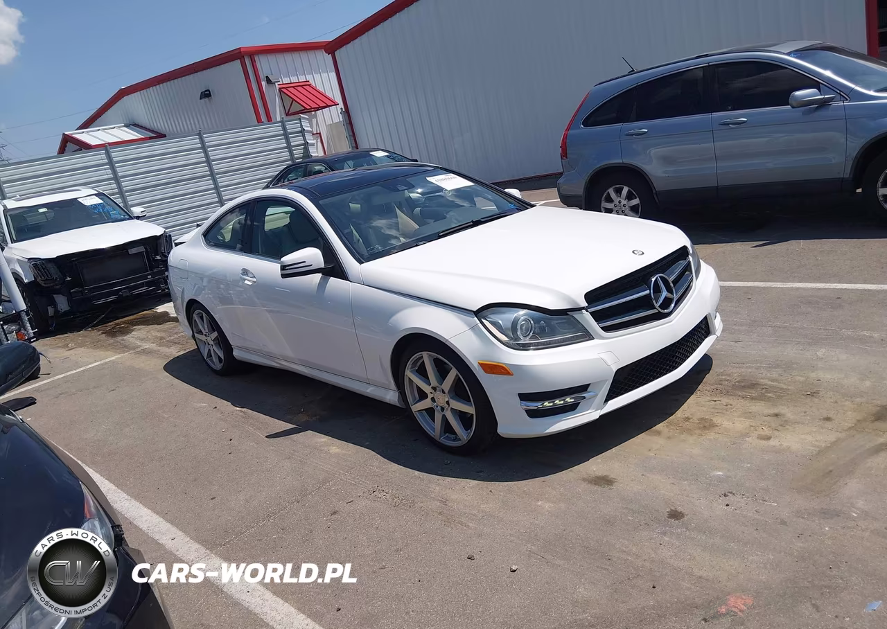 2015 Mercedes-Benz C 250