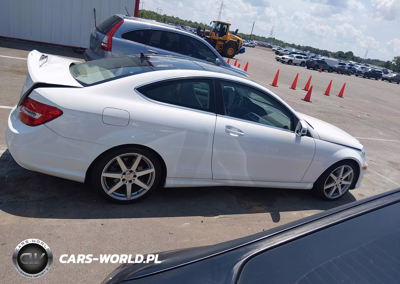 2015 Mercedes-Benz C 250 VIN:WDDGJ4HB3FG369739 - 13