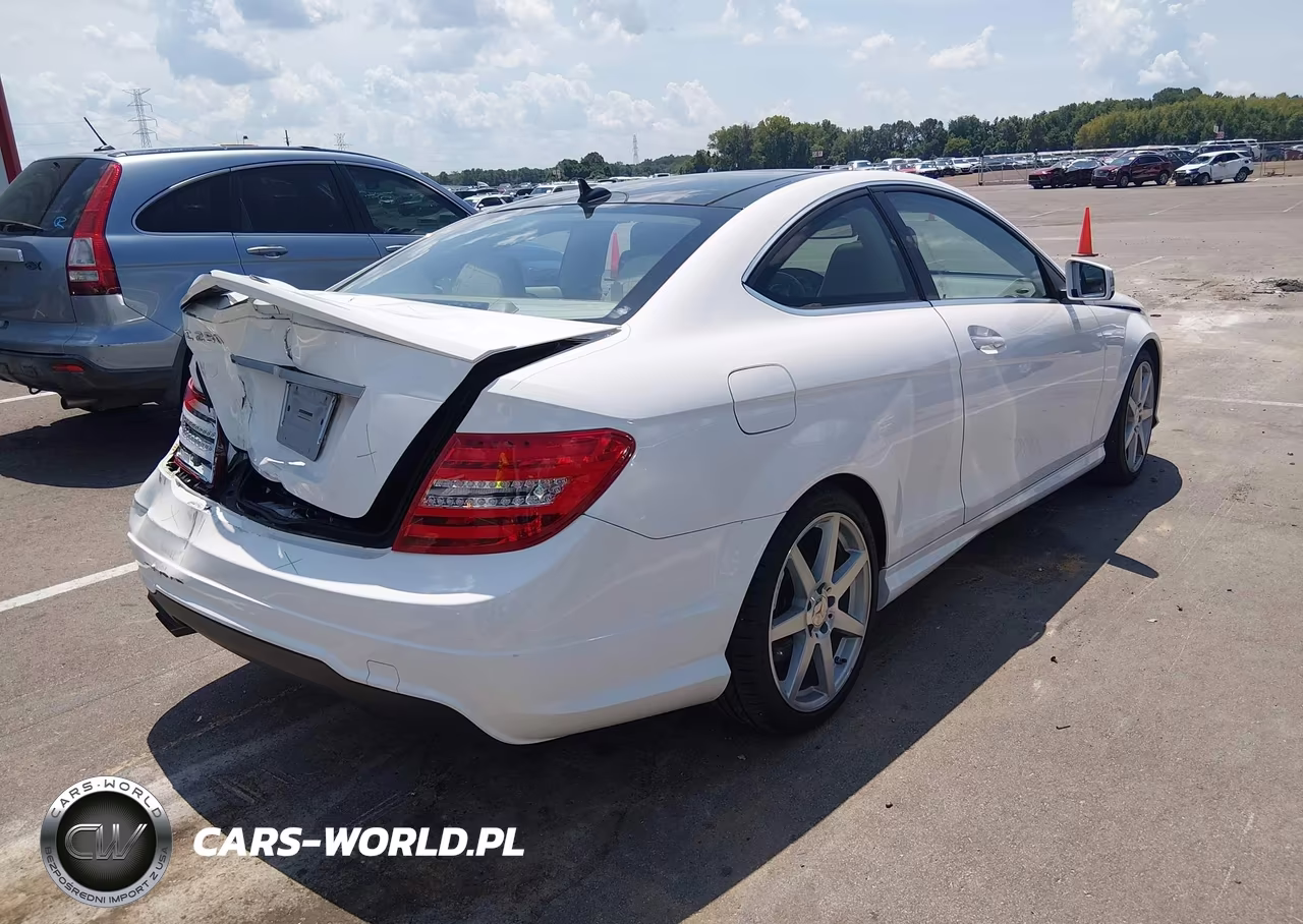 2015 Mercedes-Benz C 250 VIN:WDDGJ4HB3FG369739 - 4