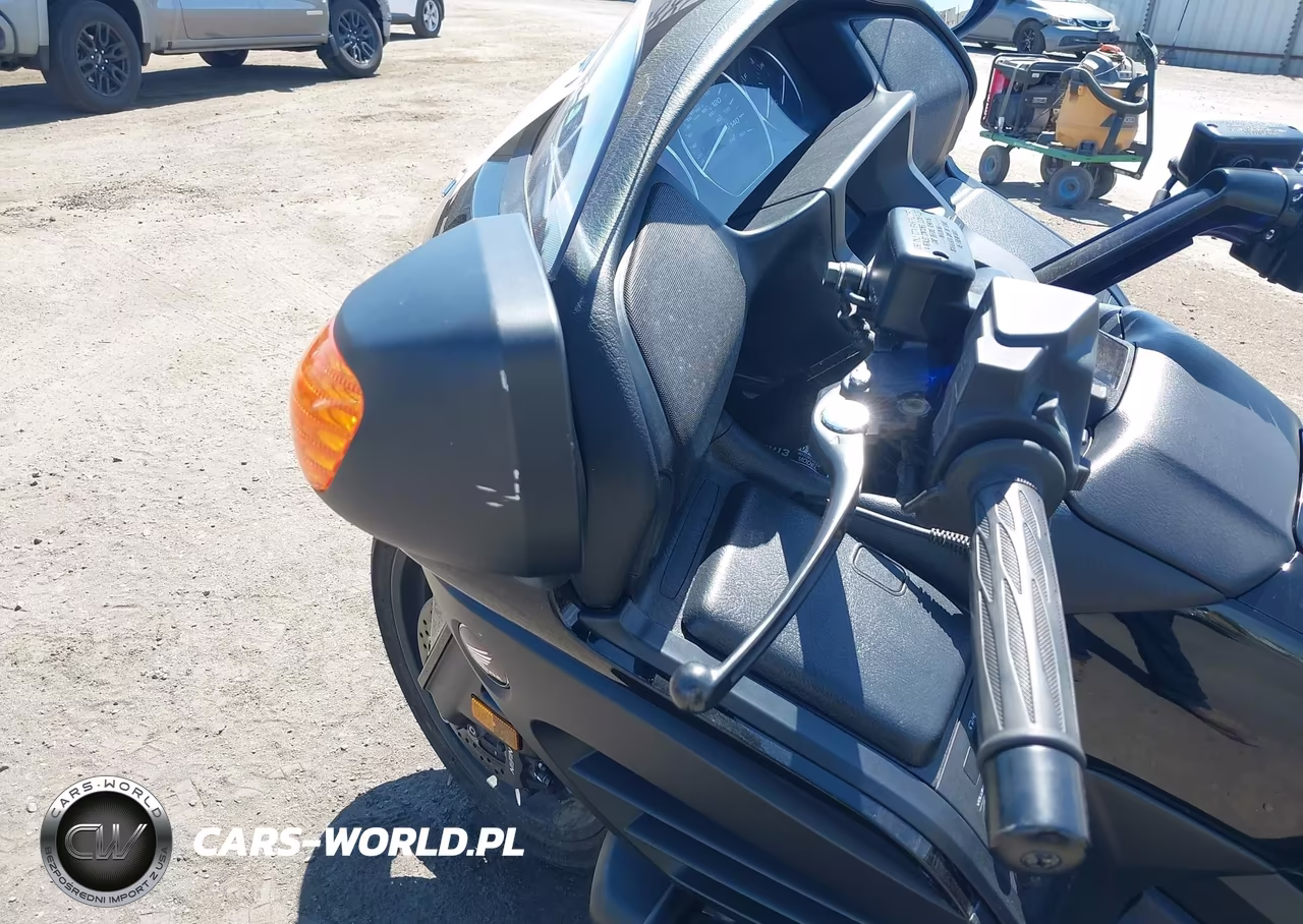 2013 Honda Gl1800 B VIN:JH2SC6840DK001127 - 16