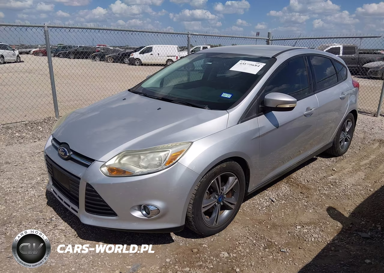 2014 Ford Focus Se VIN:1FADP3K22EL130158 - 2