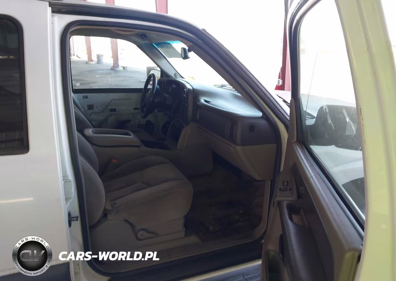 2003 Chevrolet Tahoe Ls VIN:1GNEC13V63J212725 - 5