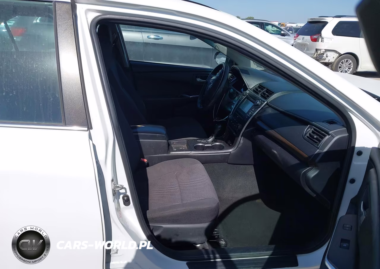 2016 Toyota Camry Le VIN:4T1BF1FK2GU563622 - 5