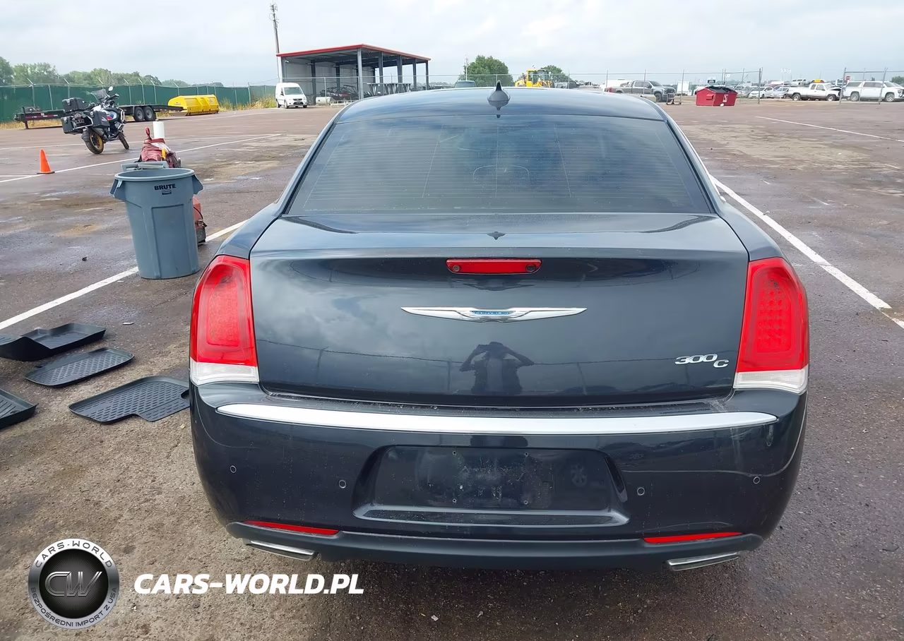 2017 Chrysler 300C Platinum Awd VIN:2C3CCASG4HH513123 - 16