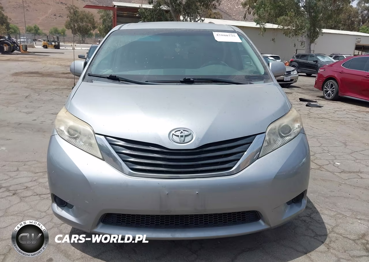 2013 Toyota Sienna Le V6 8 Passenger VIN:5TDKK3DC1DS282063 - 12