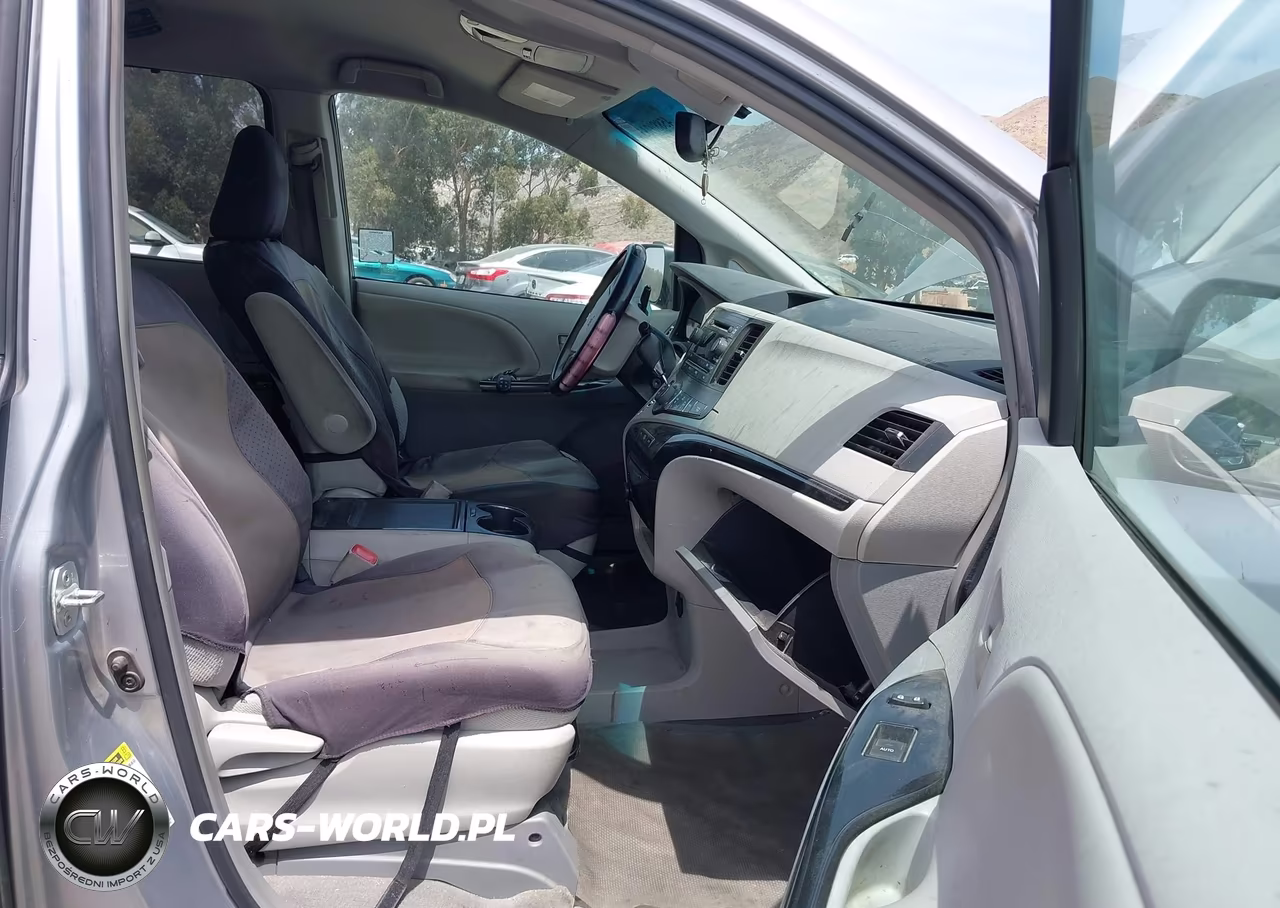 2013 Toyota Sienna Le V6 8 Passenger VIN:5TDKK3DC1DS282063 - 5