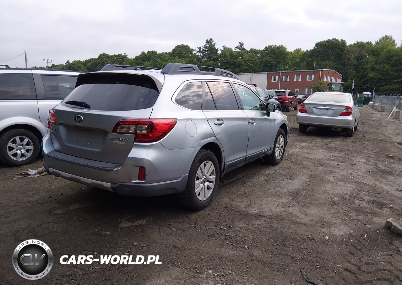 2015 Subaru Outback 2.5I Premium VIN:4S4BSADC3F3212004 - 4
