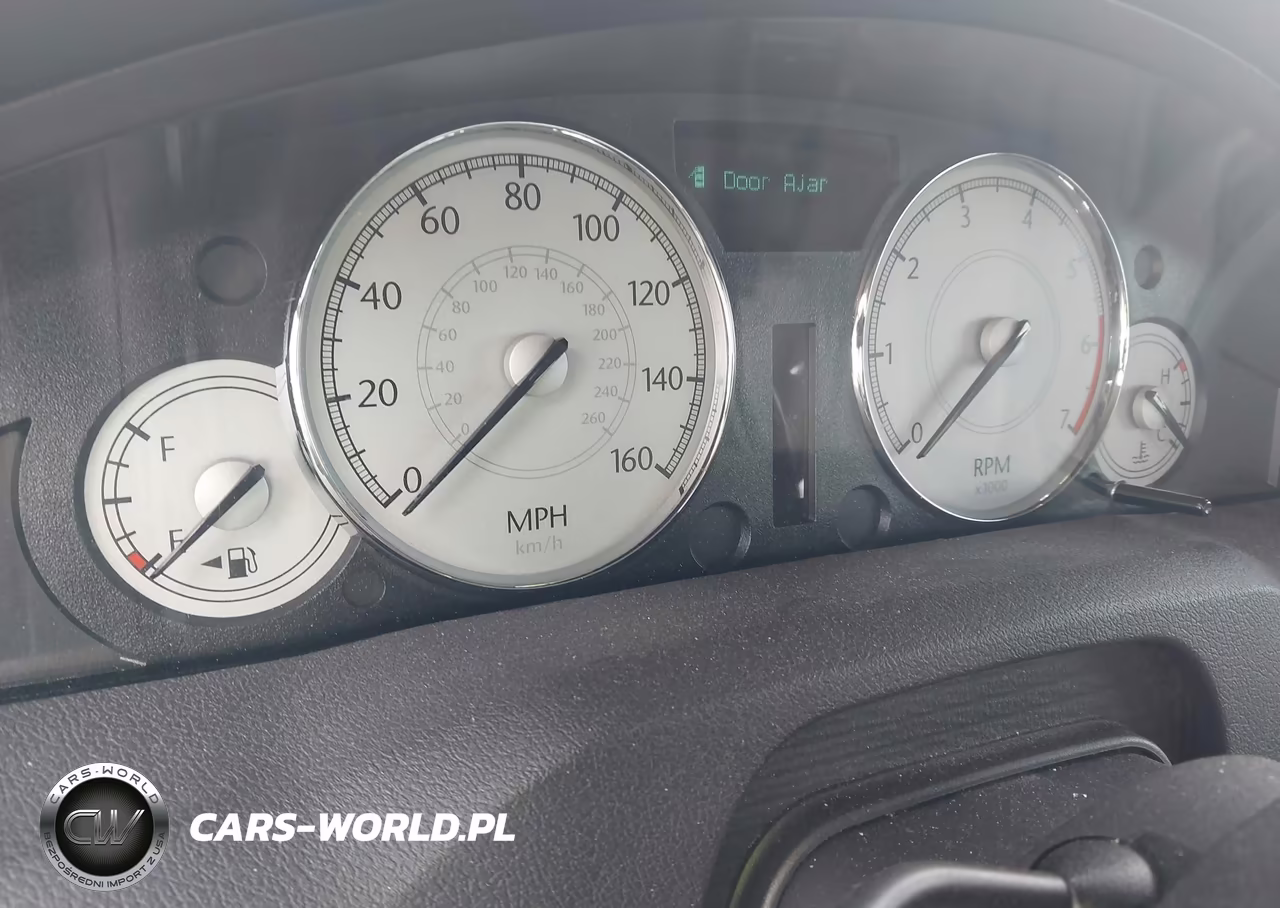 2007 Chrysler 300C VIN:2C3KA63HX7H724363 - 7