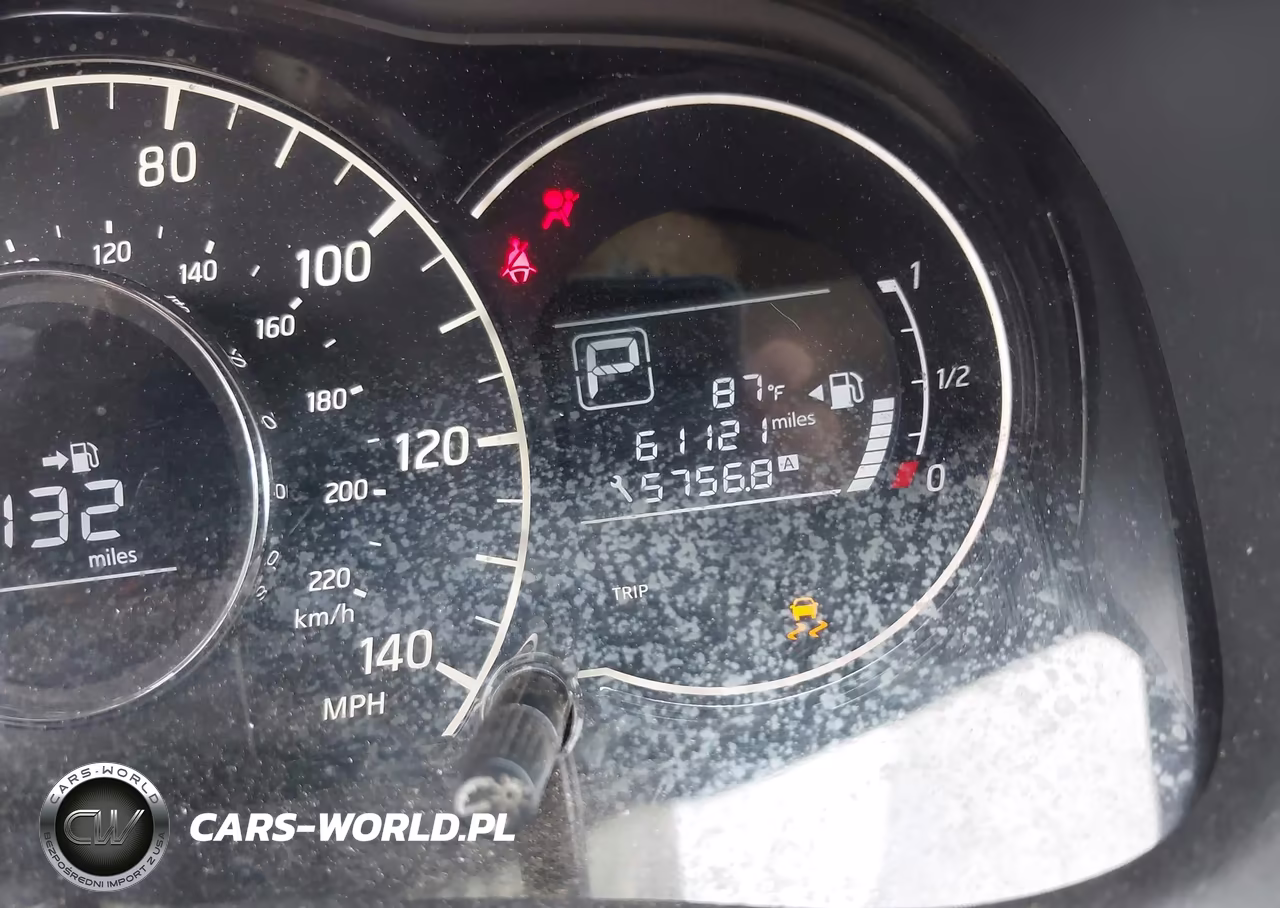 2016 Nissan Versa Note S (Sr)-S Plus-Sl-Sr-Sv VIN:3N1CE2CP2GL354718 - 17