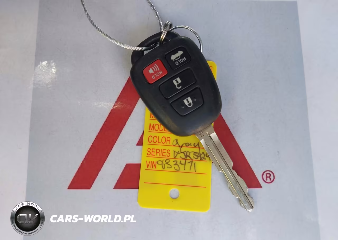 2018 Toyota Corolla Le VIN:5YFBURHE4JP833471 - 11