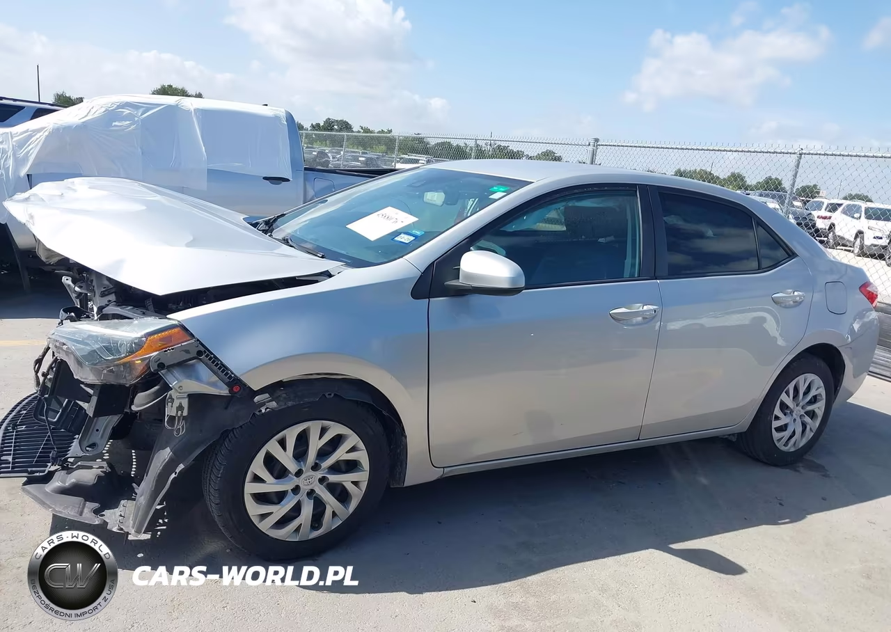 2018 Toyota Corolla Le VIN:5YFBURHE4JP833471 - 15