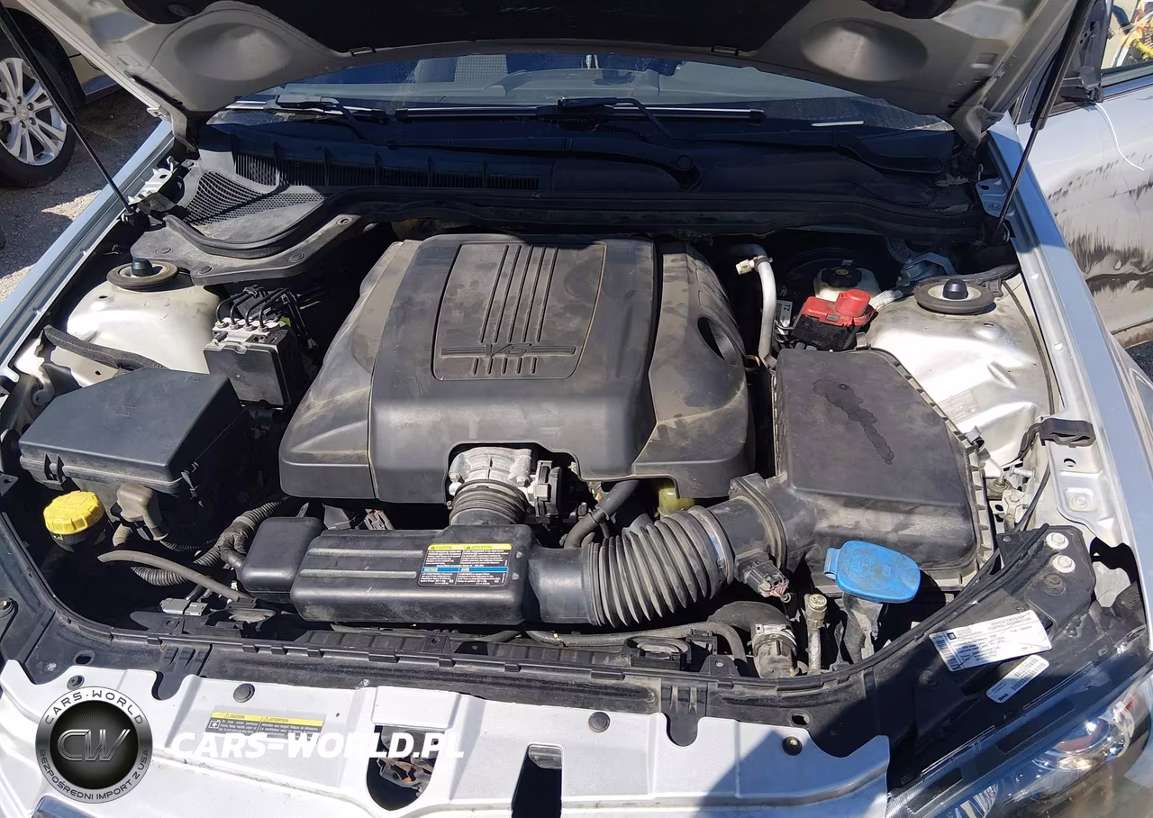 2009 Pontiac G8 VIN:6G2ER57719L217197 - 10