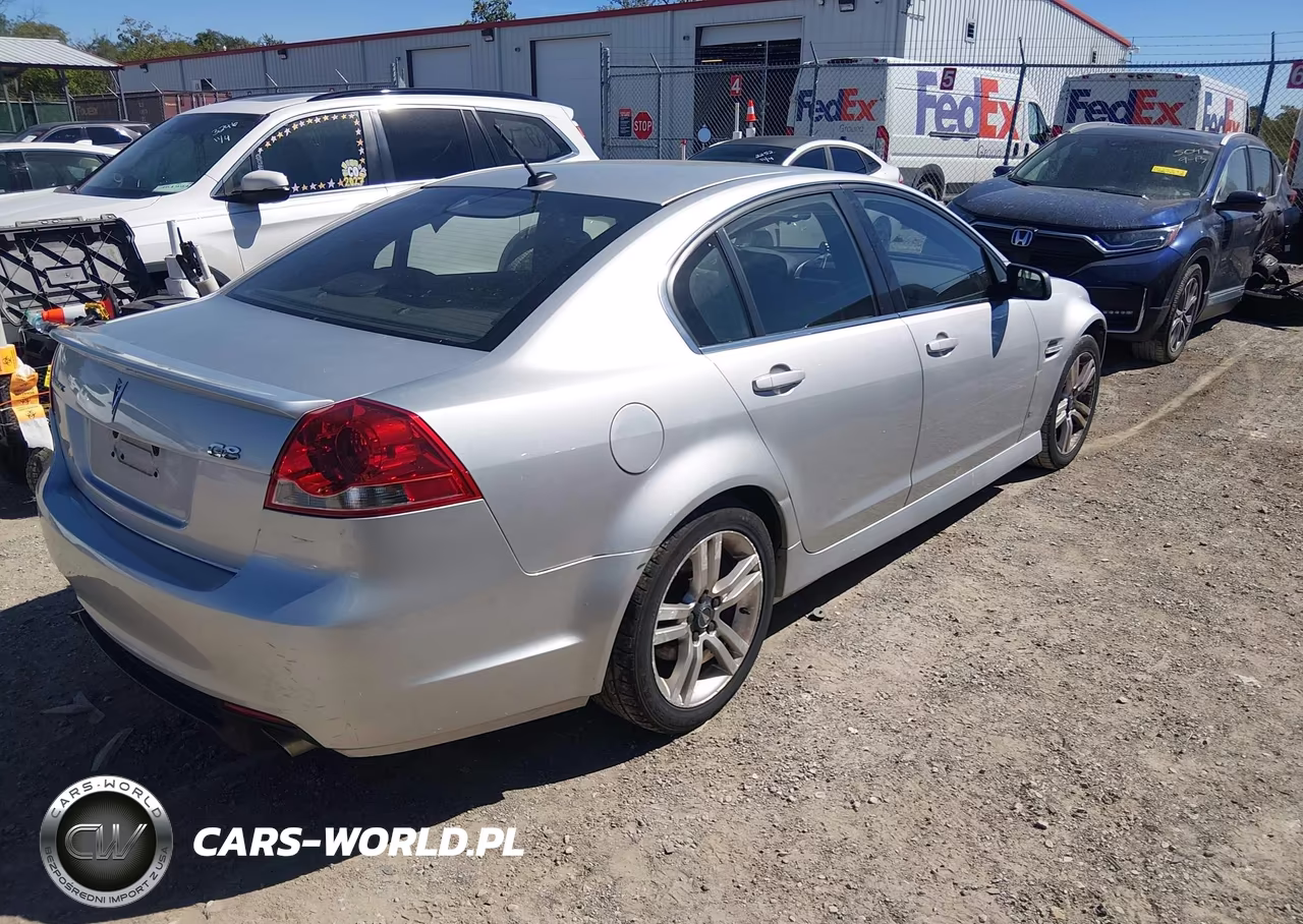 2009 Pontiac G8 VIN:6G2ER57719L217197 - 4