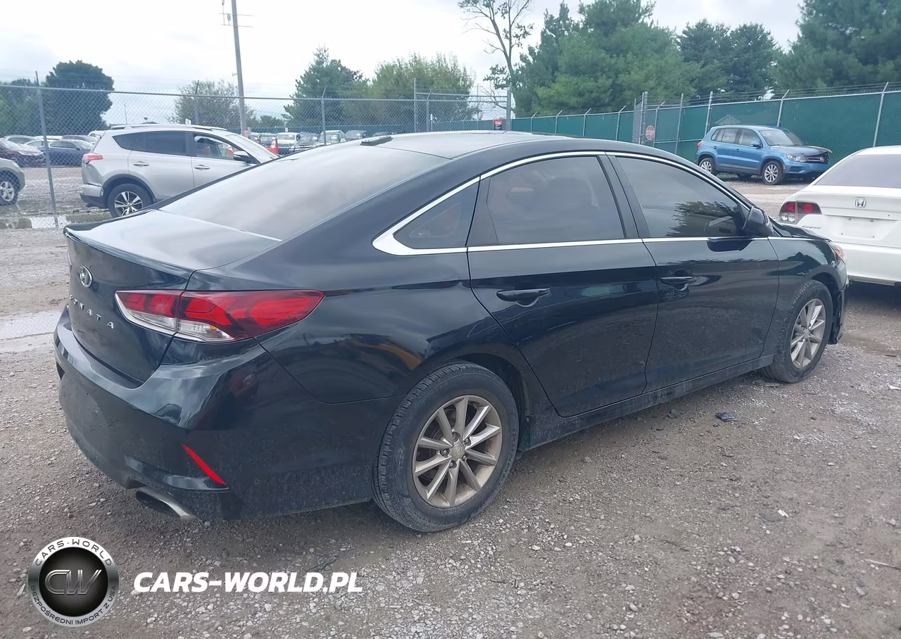 2018 Hyundai Sonata Se VIN:5NPE24AF0JH617655 - 4