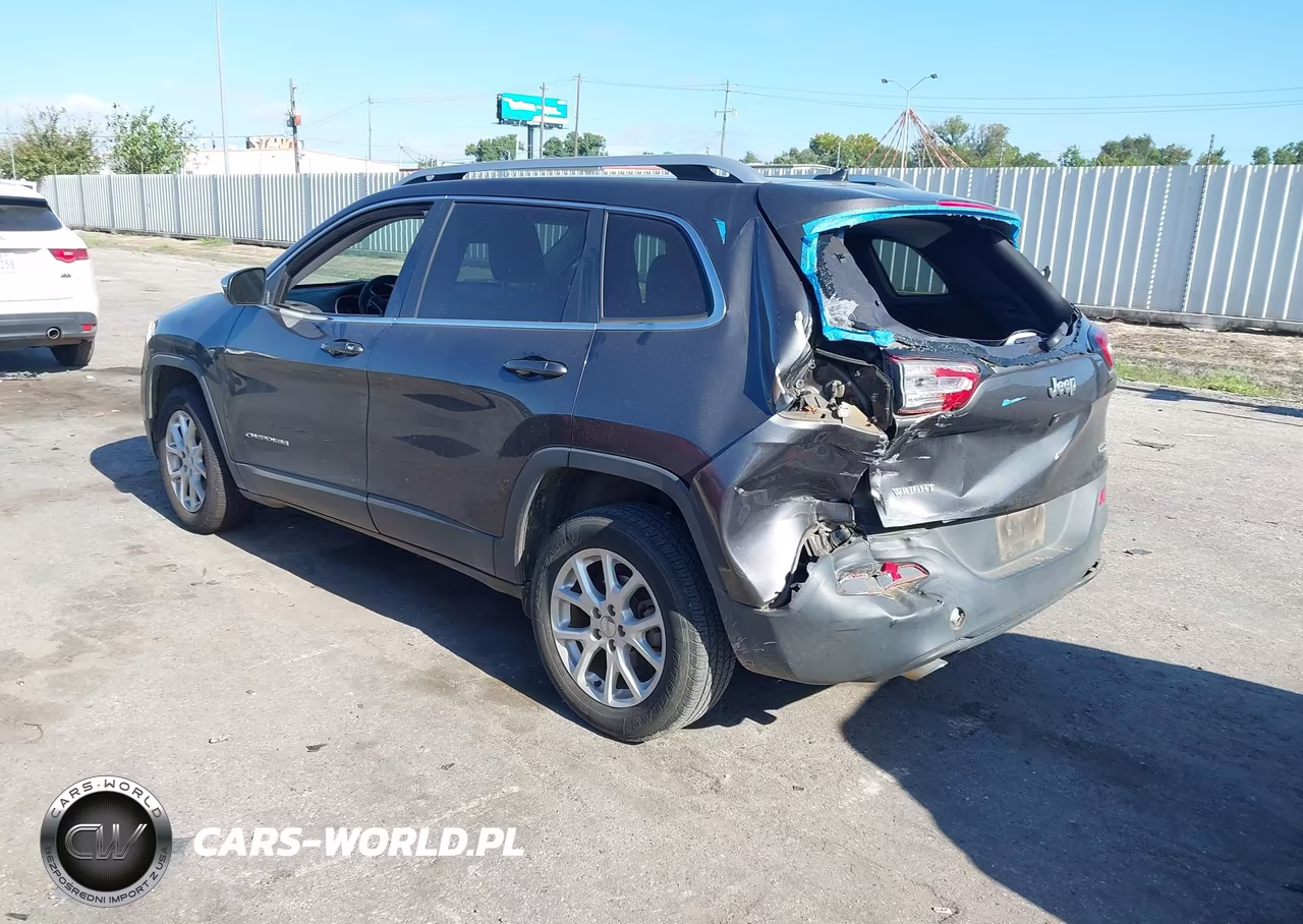 2015 Jeep Cherokee Latitude VIN:1C4PJLCB2FW791079 - 3