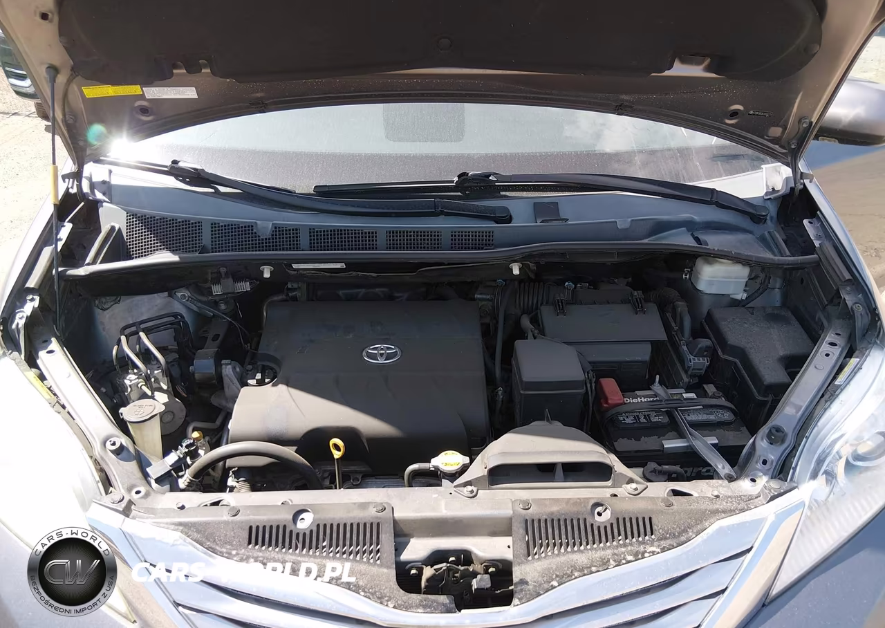 2012 Toyota Sienna Limited 7 Passenger VIN:5TDDK3DC8CS030771 - 10