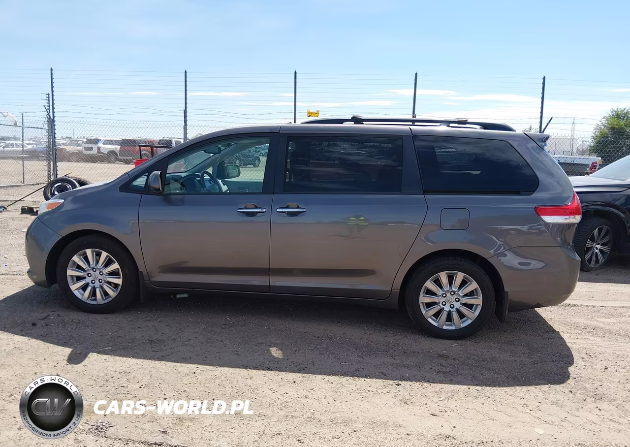 2012 Toyota Sienna Limited 7 Passenger VIN:5TDDK3DC8CS030771 - 15