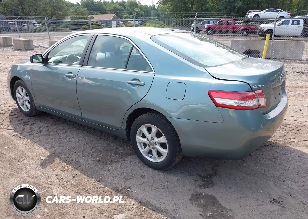 2011 Toyota Camry Le VIN:4T1BF3EK8BU752698 - 3