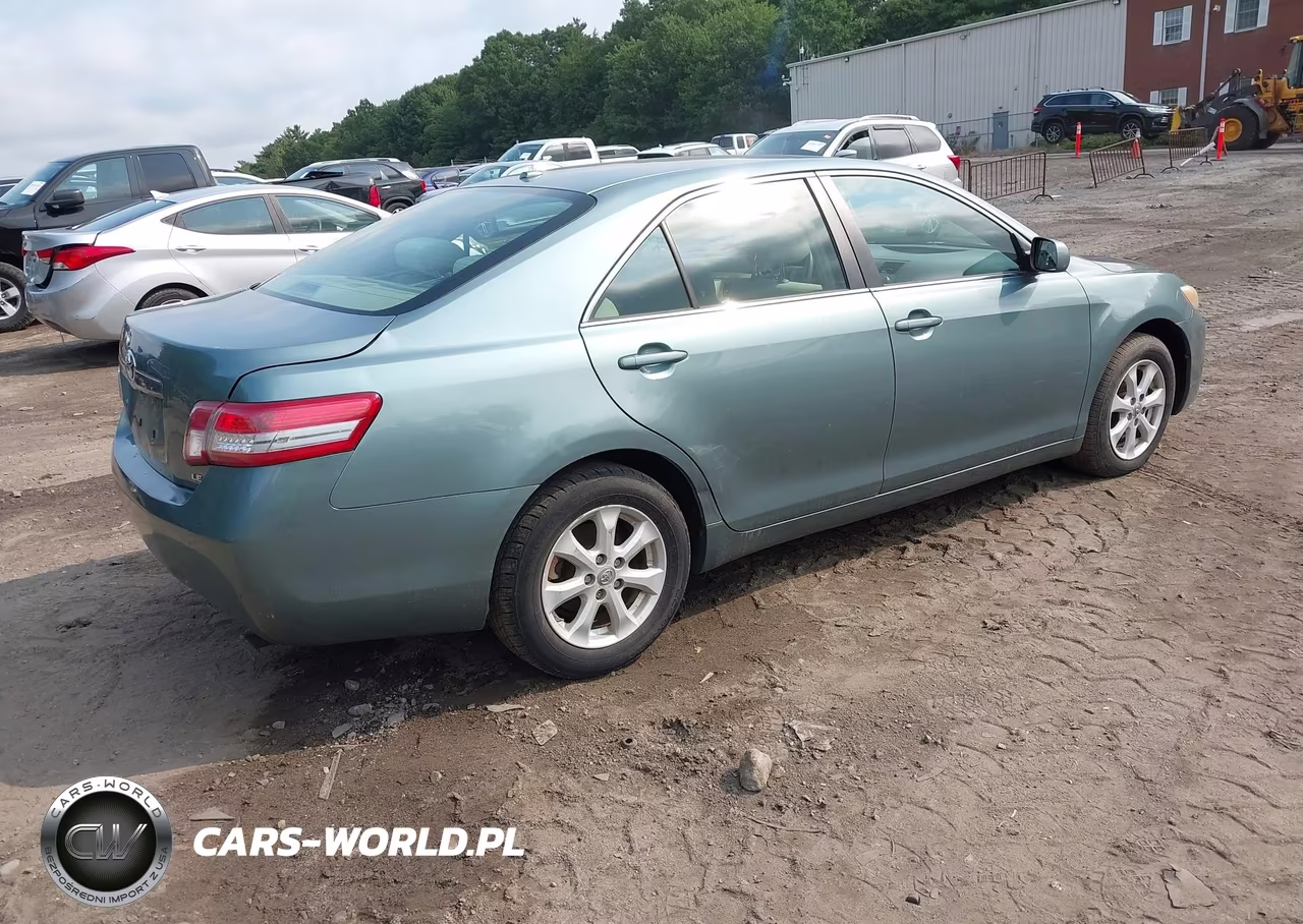 2011 Toyota Camry Le VIN:4T1BF3EK8BU752698 - 4