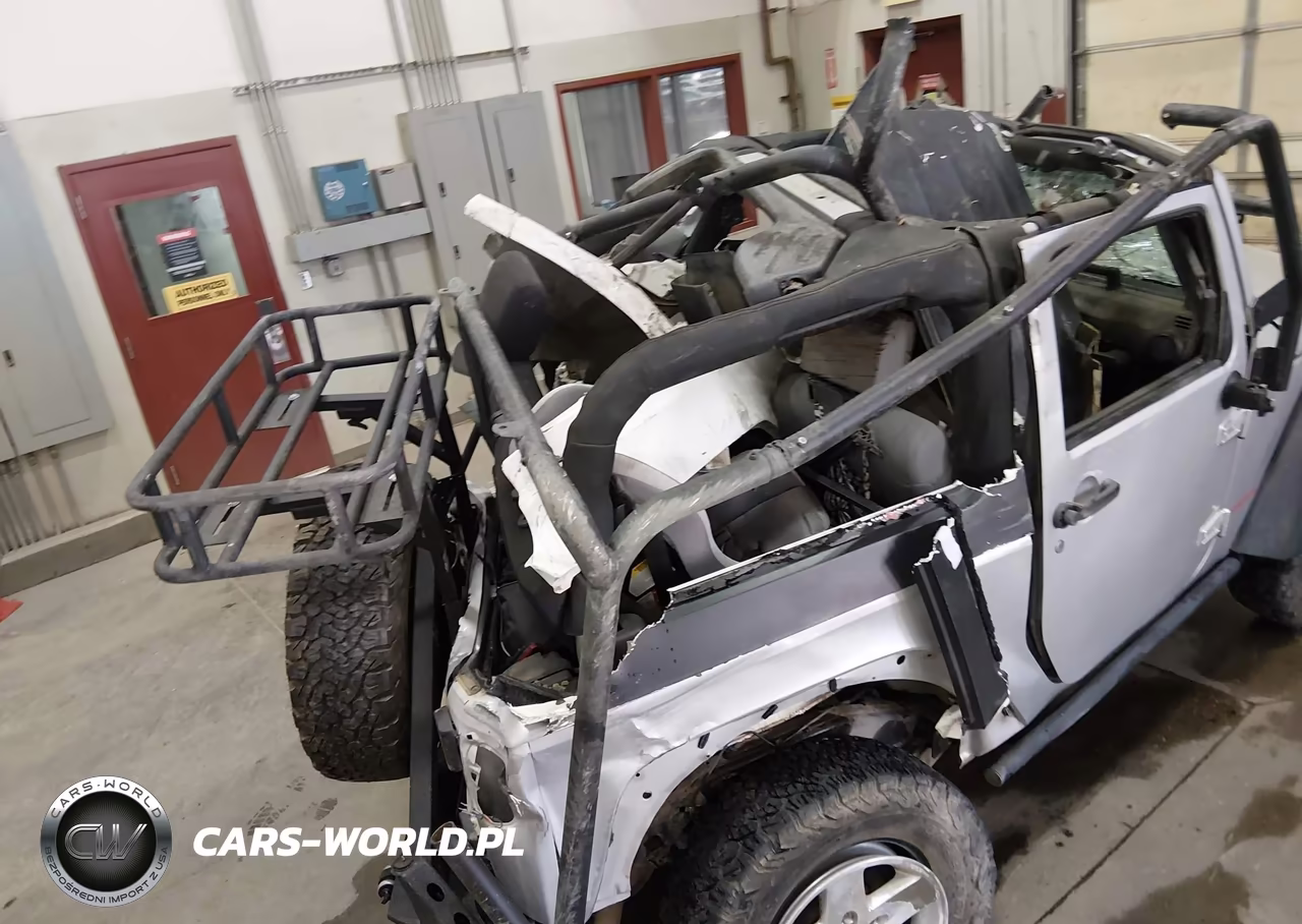 2009 Jeep Wrangler Rubicon VIN:1J8GA64129L776801 - 13